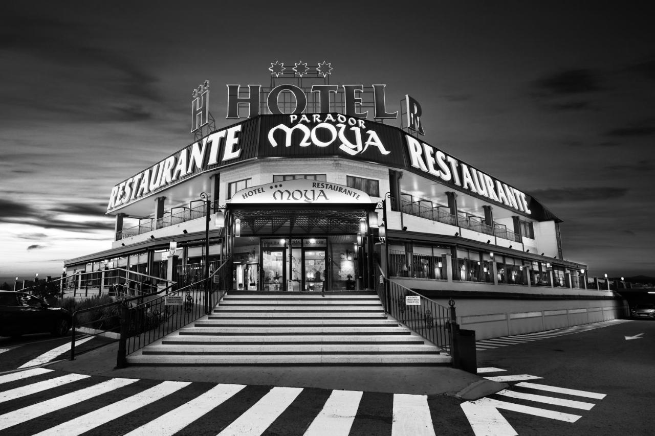 Hotel Moya Honrubia Bagian luar foto